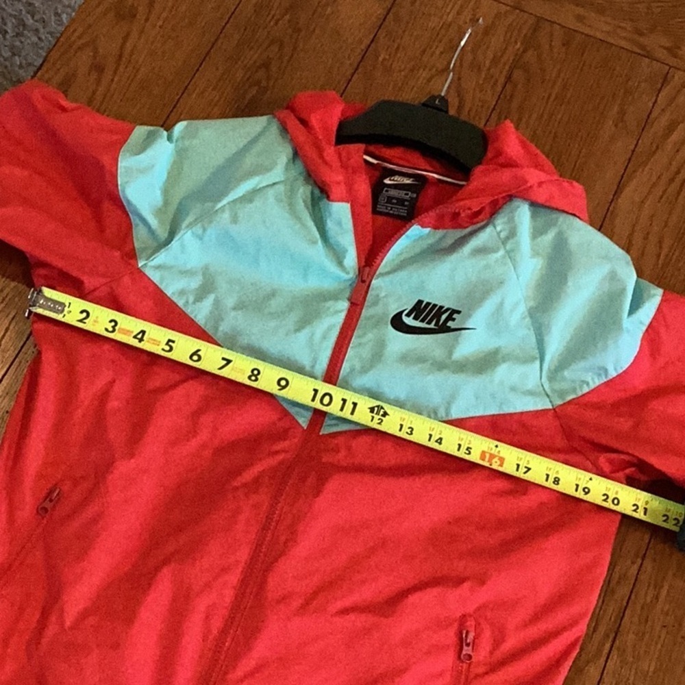 Nike Red and Aqua Hooded Jacket. Loose fit, boys size extra large - Picture 6 of 13